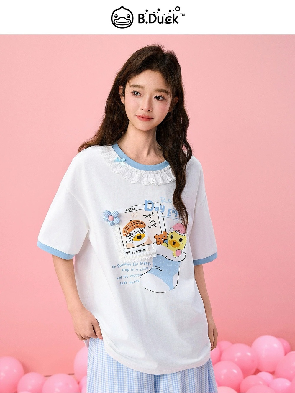 B.Duck White  Cartoon Pocket Tee Size M/6